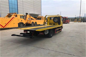 静安非事故拖车