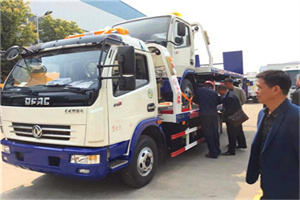 静安汽车道路救援拖车价格